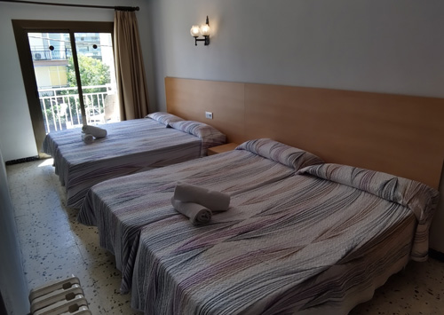 QUADRUPLE ROOM HALF BOARD